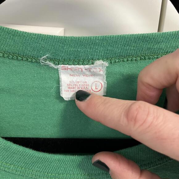 VTG 80s crewneck T-shirt, New York bar 1986 - Picture 4 of 6